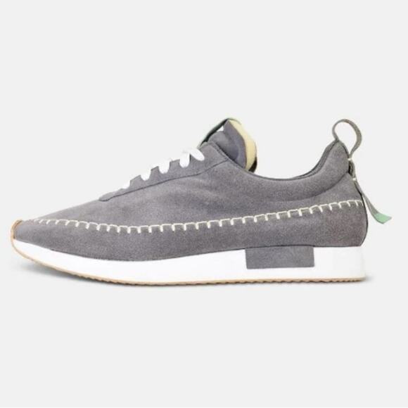Community Made Shoes - Communitymade NWOB Women’s Traction Grey/White Made in USA- Leather Shoe size 6